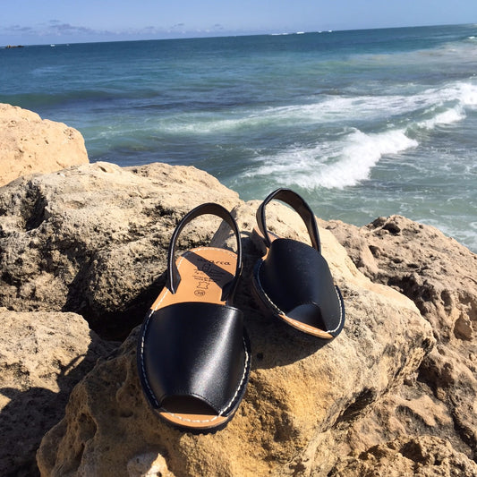 Avarca Menorcan Classic BLACK LADIES SANDAL