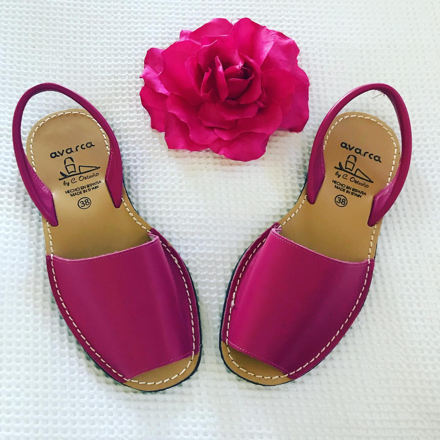 Classic Pink Ladies leather sandal! - LAST PAIRS 40,41,42