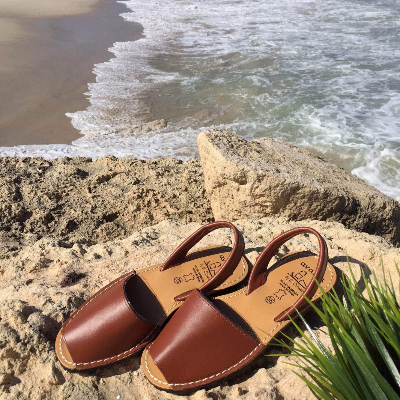 tan leather Spanish avarca ladies sandal